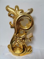 дракон статуя золото