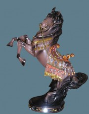 лошадь статуя
