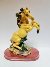 лошадь статуэтка 