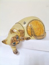 кошка золото статуэтка лежит 